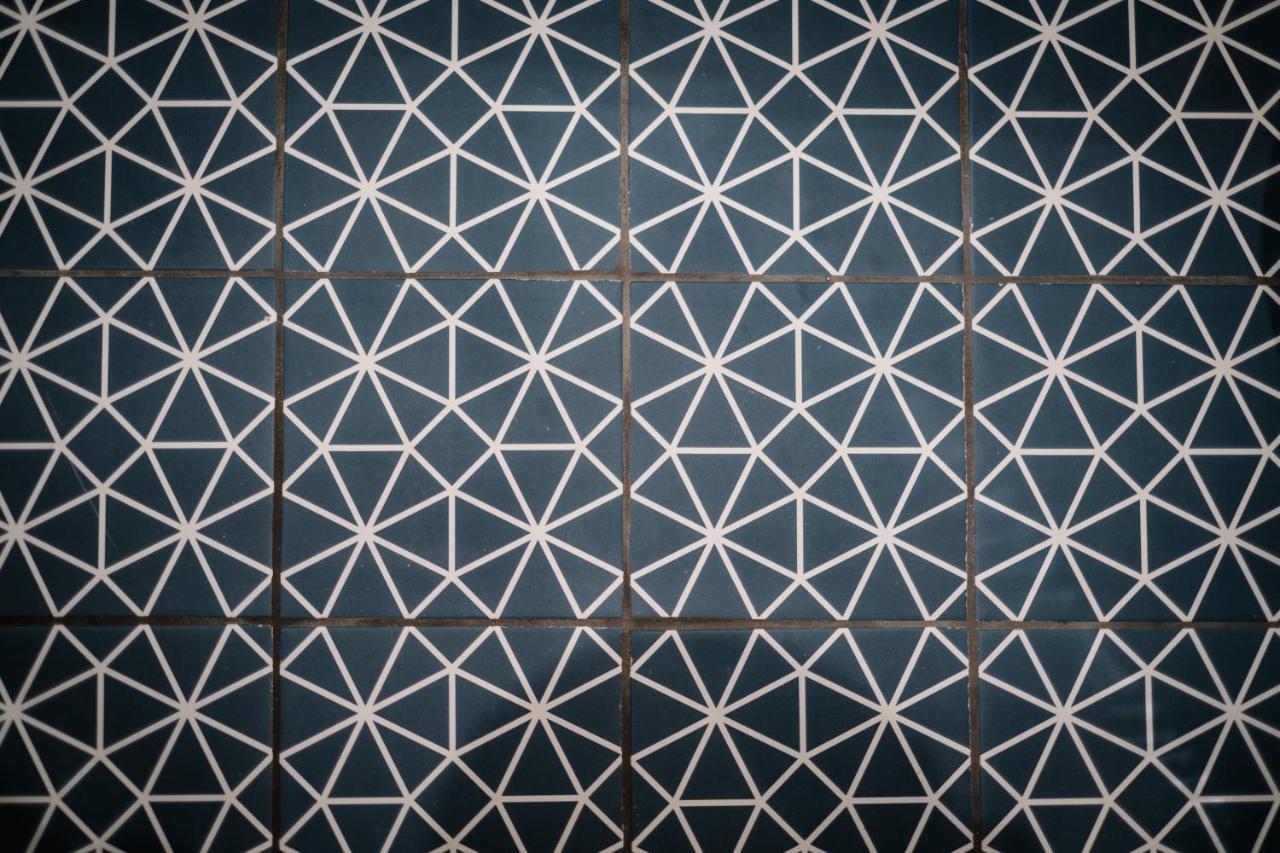 The White House Hotel Bowness-on-Windermere Exterior foto A tessellation of the pentagons